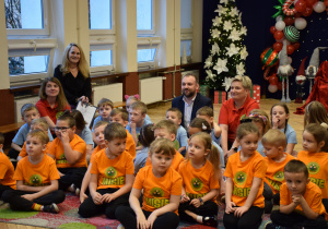 dzieci , osoby dorosłe