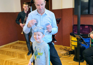 przedszkola w czapce słonia, muzycy