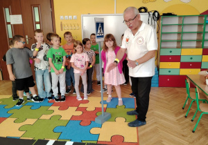 osoba dorosła, przedszkolaki, "przejście dla pieszych"