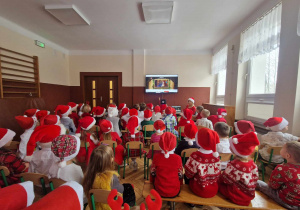 grupa dzieci, film z Mikołajem