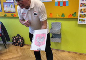 mężczyzna, godło Polski
