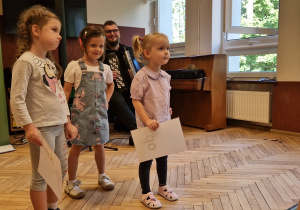 dziewczynki, muzyk